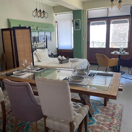 Old Town: Castle View House Apartment Thessaloniki
